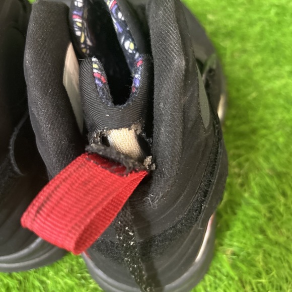 2023 Nike Air Jordan 8 Retro Playoffs Sneakers Size 12 Black & Red 305381-062 - Picture 4 of 8